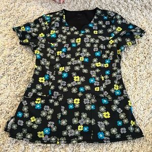 Cherokee Infinity XS Scrub Top